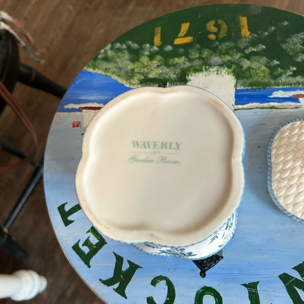 Waverly Garden Room Newport Blue Florals white Basketweave Bath Vanity Jar/ lid